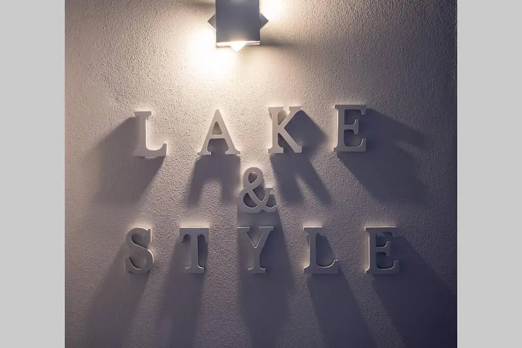 Happy Guest Apartments - Lake & Style Riva di Solto Italy